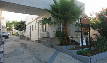 2561 Colorado Blvd in Los Angeles, CA - Building Photo - Building Photo