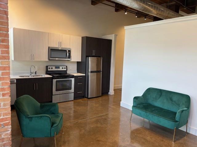 property at 806 Sampson St