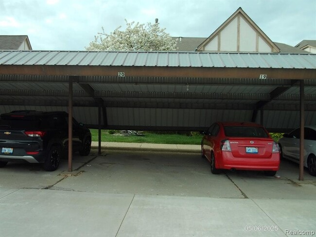15765 Balfour Dr in Macomb, MI - Building Photo - Building Photo