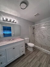 2445 Town Cir in Sacramento, CA - Building Photo - Building Photo