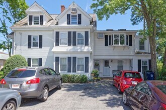 54 W Main St in Marlborough, MA - Foto de edificio - Building Photo