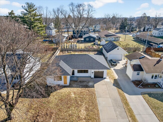 305 N Shuman St in Verona, WI - Foto de edificio - Building Photo