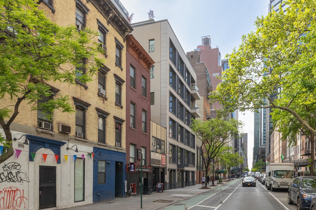 Minuet in New York, NY - Building Photo