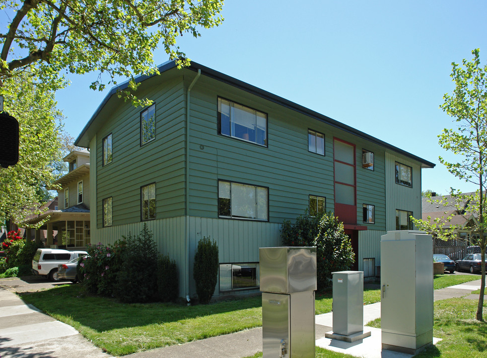 309 SW 9th St in Corvallis, OR - Building Photo