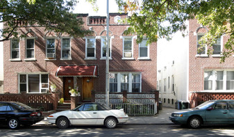 1536 W 10th St Apartments