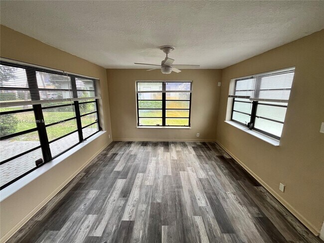 1608 S 19th Ave in Hollywood, FL - Building Photo - Building Photo