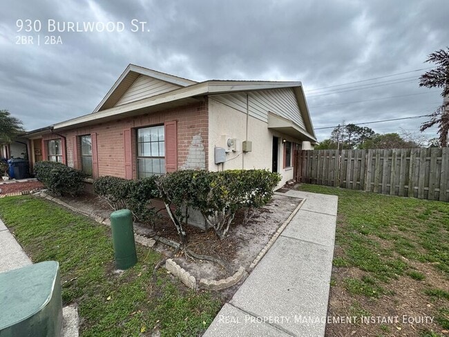 930 Burlwood St in Brandon, FL - Building Photo - Building Photo