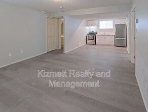 2433-232B 32b St NW in Edmonton, AB - Building Photo - Building Photo