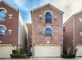 9821 Madeline Alyssa Ct, Unit 4409-3B in Houston, TX - Building Photo