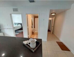 945 Michigan Ave in Miami Beach, FL - Building Photo - Building Photo