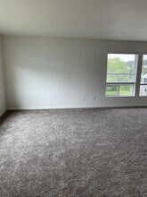 231 NW 3rd St in Newport, OR - Building Photo - Building Photo