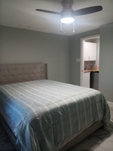 D4 10th Ave, Unit D4 10th Ave Stock Island FL 33040 in Stock Island, FL - Foto de edificio - Building Photo