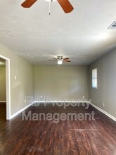 864 Carrolton Rd in Memphis, TN - Building Photo - Building Photo