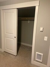 3901 N Kiska St, Unit B in Portland, OR - Building Photo - Building Photo