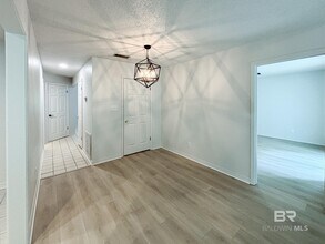 52 Lake Shore Dr in Daphne, AL - Building Photo - Building Photo