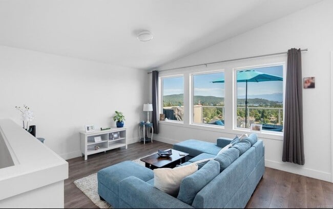 7035 Brailsford Pl in Sooke, BC - Building Photo - Building Photo