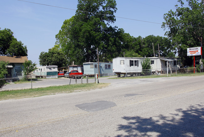 Riverside Trailer Court in San Antonio, TX - Building Photo - Building Photo