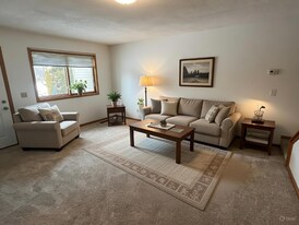 11252 Robinson Dr in Coon Rapids, MN - Building Photo