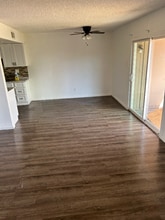 3810 N Maryvale Pkwy in Phoenix, AZ - Building Photo - Building Photo