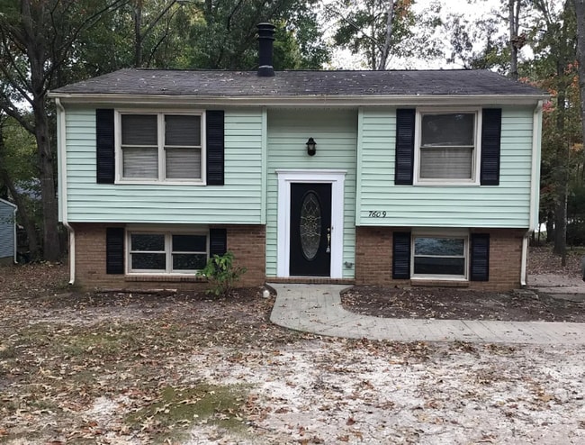 7609 Coppersmith Ct