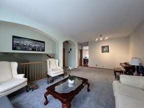 1224 Georgetown Way in Vernon Hills, IL - Building Photo - Building Photo