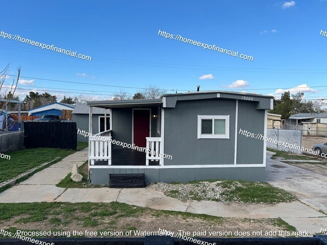 19260 Hinton St in Hesperia, CA - Building Photo - Building Photo
