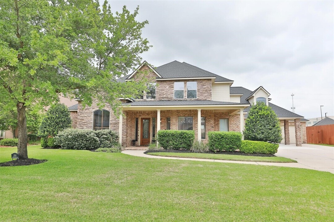 13810 Nathan Ridge Ln in Cypress, TX - Building Photo