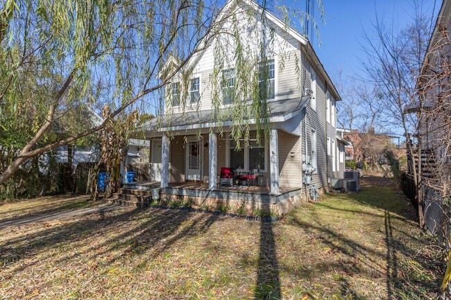 407 Colville St