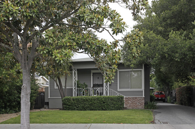 1042-1044 Madison Ave in Redwood City, CA - Foto de edificio - Building Photo