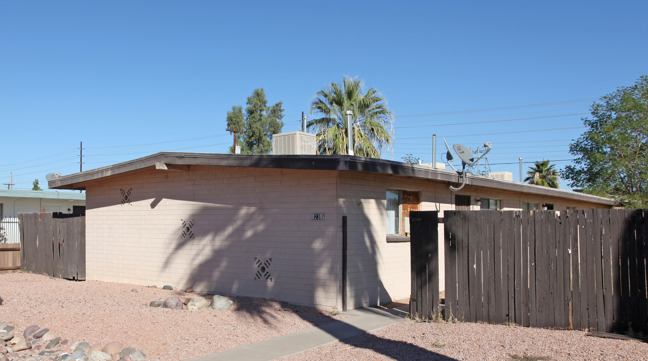 1231 N Oleander in Tempe, AZ - Building Photo