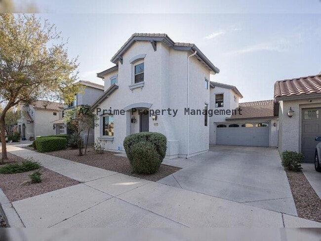 property at 19157 E Kingbird Dr