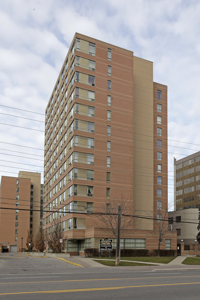 Confederation Place in Mississauga, ON - Building Photo - Building Photo