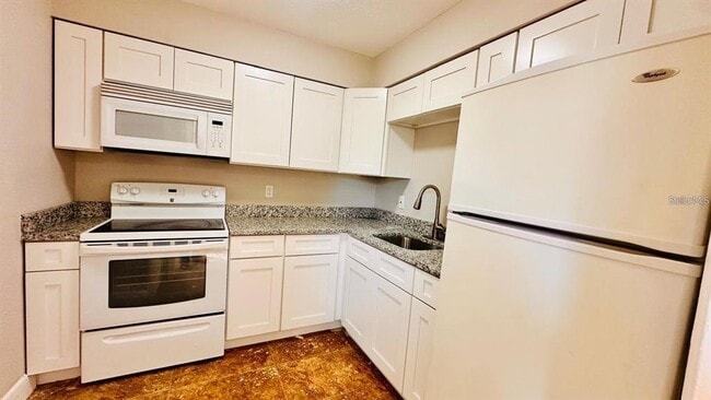 390 W Haines Blvd in Lake Alfred, FL - Building Photo - Building Photo