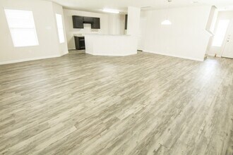 820 Canton Grass Ln in La Marque, TX - Building Photo - Building Photo