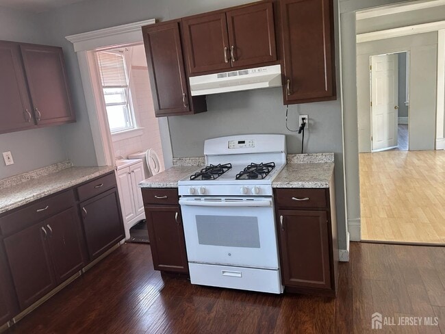 275 Prospect St in Perth Amboy, NJ - Building Photo - Building Photo
