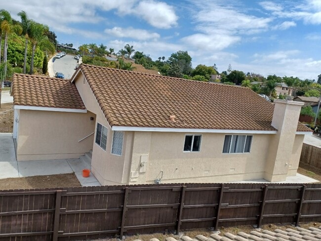 property at 585 Hildale Cir
