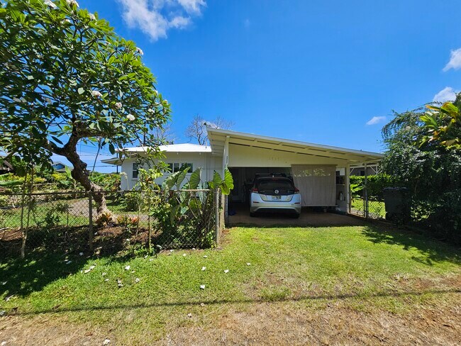 1717 Kaehulua Pl, Unit B in Kapaa, HI - Building Photo - Building Photo
