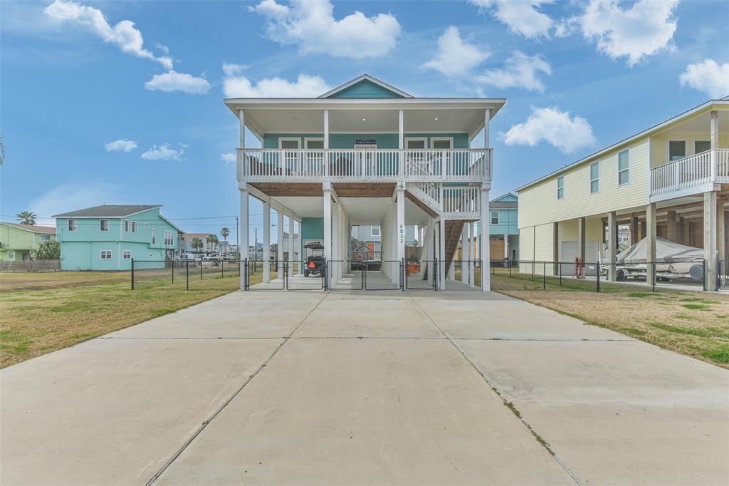4022 Fort Bend Dr in Galveston, TX - Building Photo