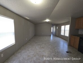 D19 Meadows Ct in Alliance, NE - Building Photo - Building Photo