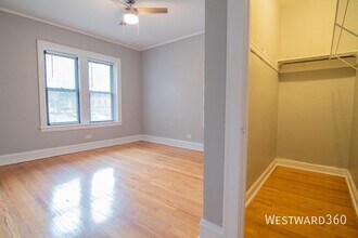2056 W Arthur Ave in Chicago, IL - Building Photo - Building Photo