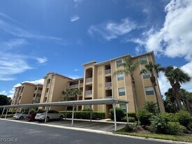 8270 Pathfinder Loop in Ft. Myers, FL - Building Photo