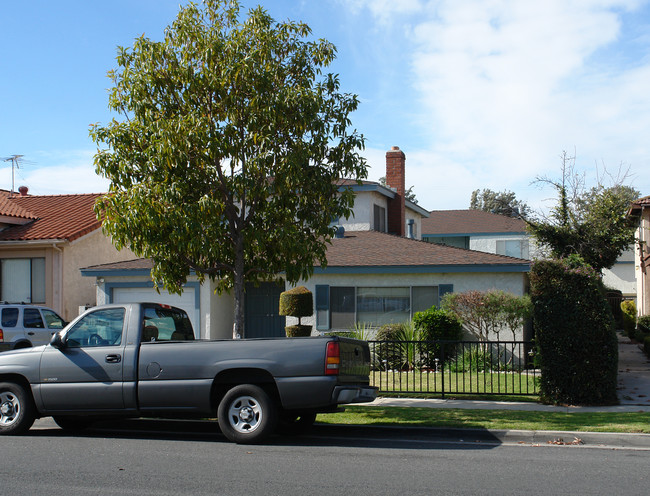 10781-10785 Walnut St in Los Alamitos, CA - Building Photo - Building Photo