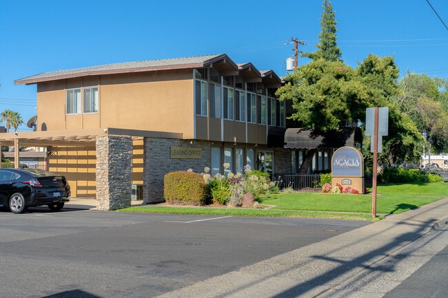 Acacia at Carmichael Apartments
