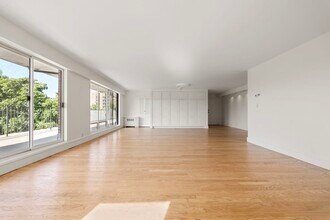 131 Sewall Ave in Brookline, MA - Building Photo - Building Photo
