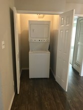 The Point on Redmond in College Station, TX - Building Photo - Building Photo