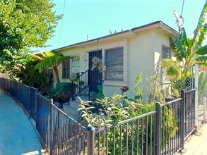 1248 N Loma Vista Dr in Long Beach, CA - Building Photo - Building Photo