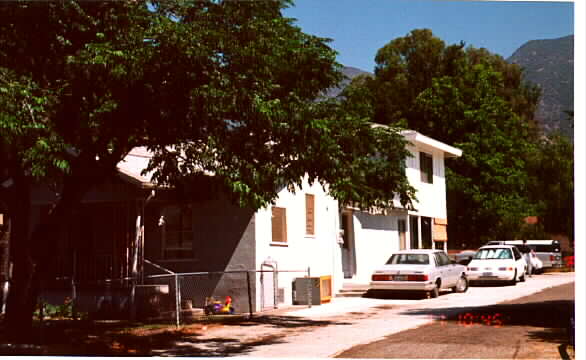 502 E Oak St in Ojai, CA - Building Photo - Building Photo