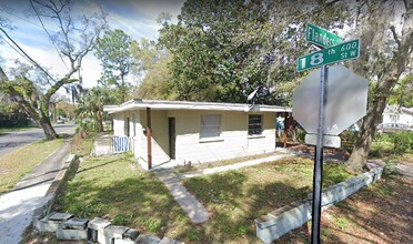 2802 Flanders St in Jacksonville, FL - Building Photo - Building Photo