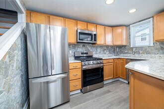 108 Ralph Ave in Babylon, NY - Building Photo - Building Photo