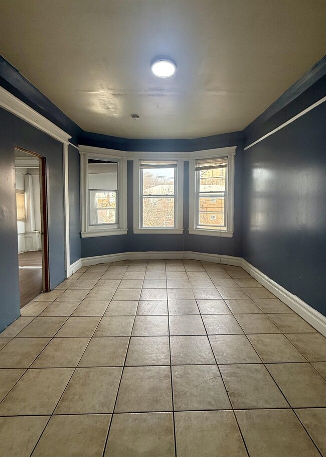 110 Lincoln Ave in Newark, NJ - Building Photo - Building Photo